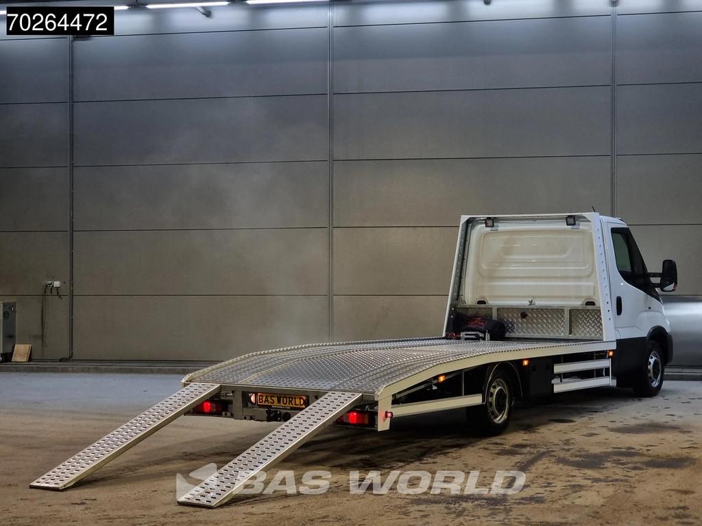 Iveco Daily 35S18 BPM VRIJ! 3.0L Automaat Autotransporter 20, Auto's, Automaat, Stof, Euro 6, 4 cilinders