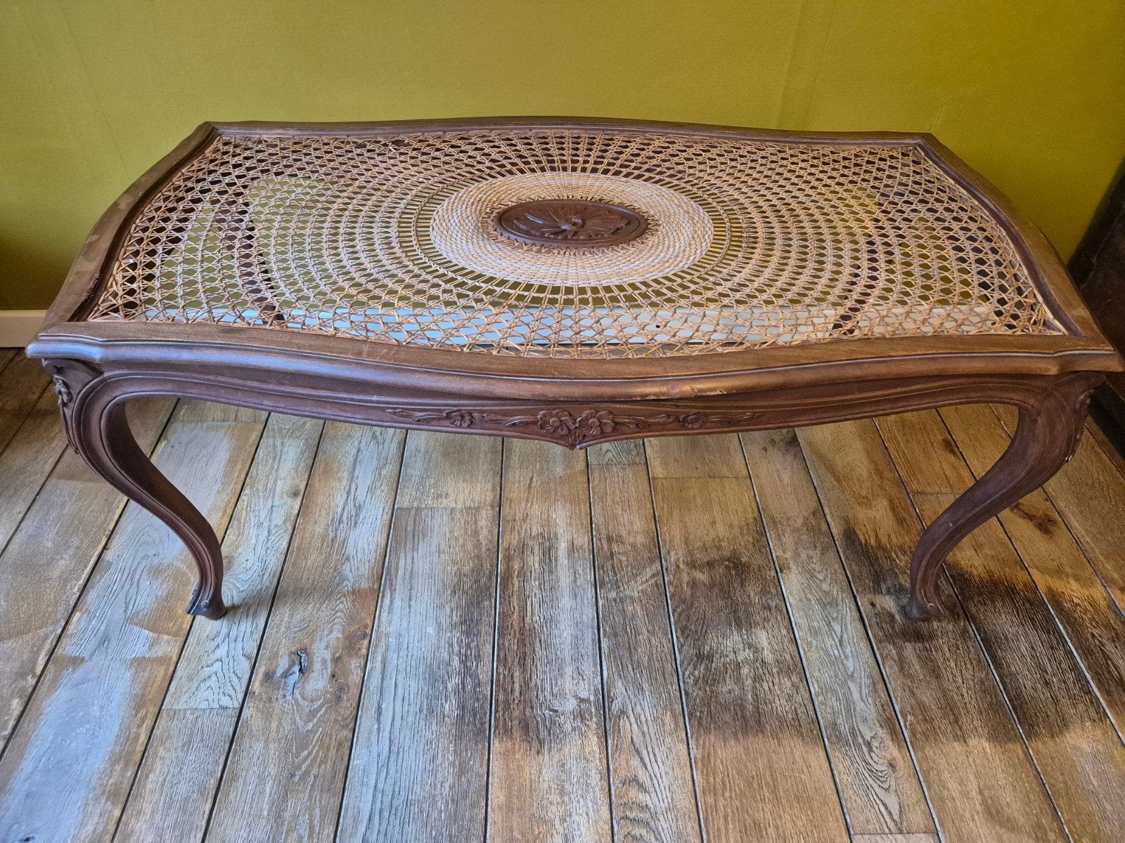 Salontafel Chippendale-stijl, Ophalen