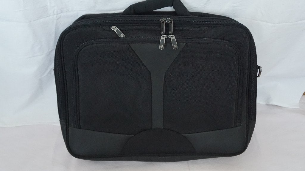 Laptop tas, Computers en Software, Ophalen of Verzenden, 17 inch of meer, Zo goed als nieuw, Gevoerd laptopvak