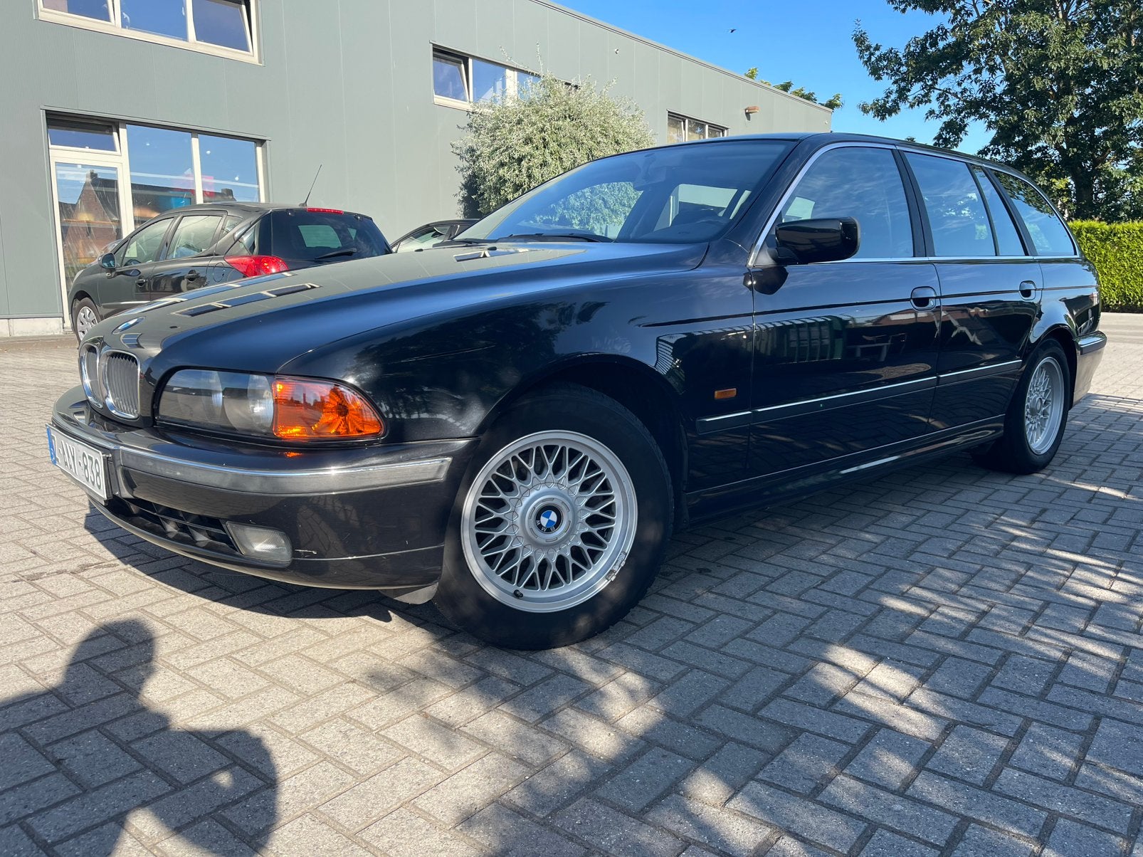 523i 6 cylindres CLIM/toit ouvrant!!!!!!, Entreprise, Boîte manuelle, Noir, 6 cylindres