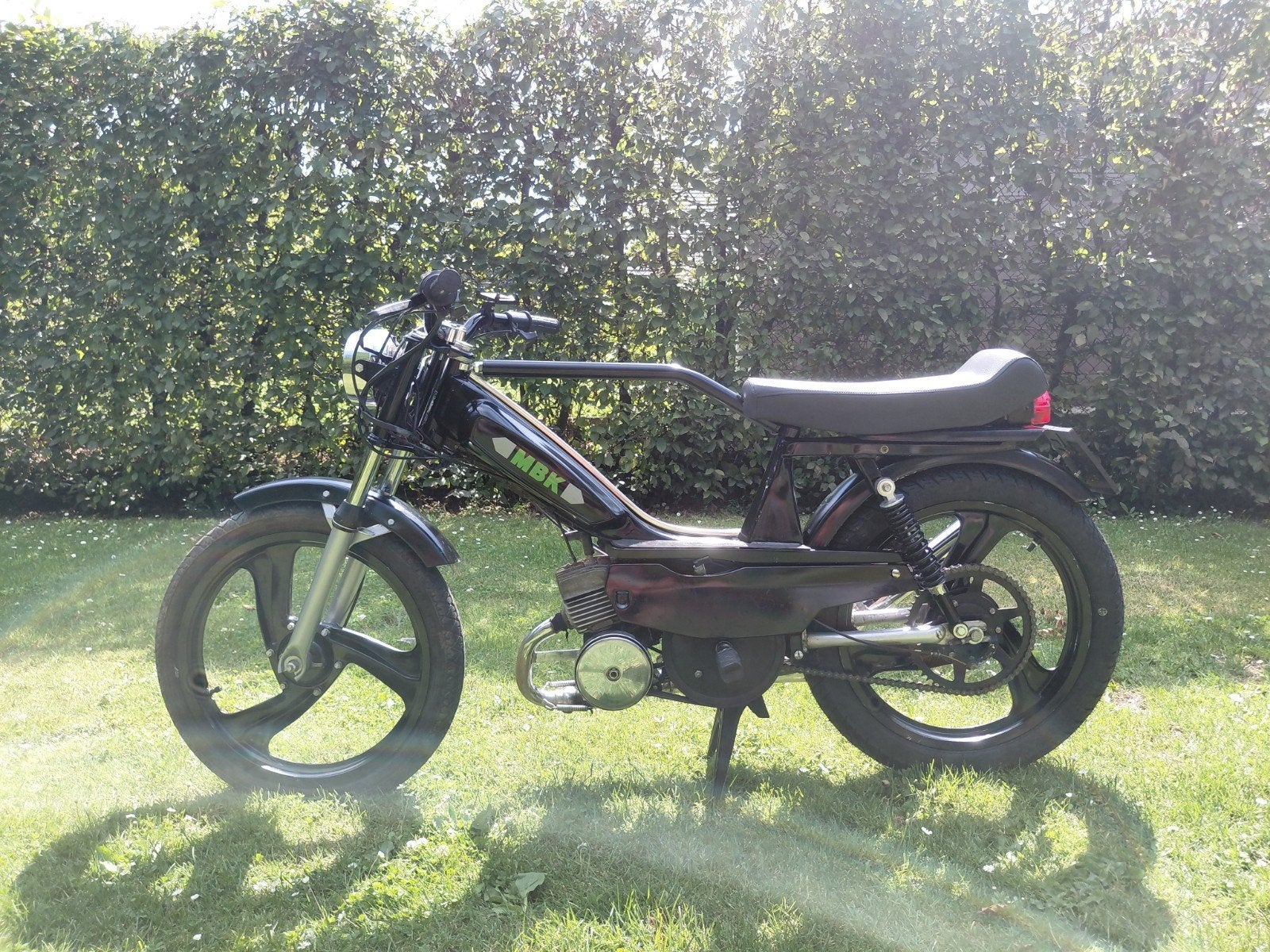 MBK51, Enlèvement