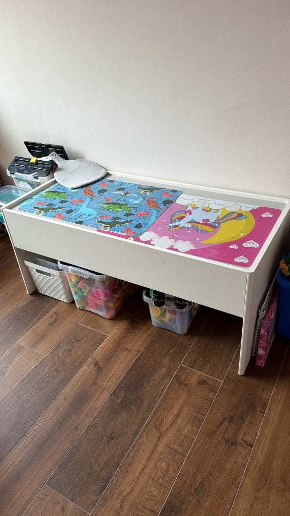 IKEA DUNDRA speeltafel, Ophalen, Zo goed als nieuw