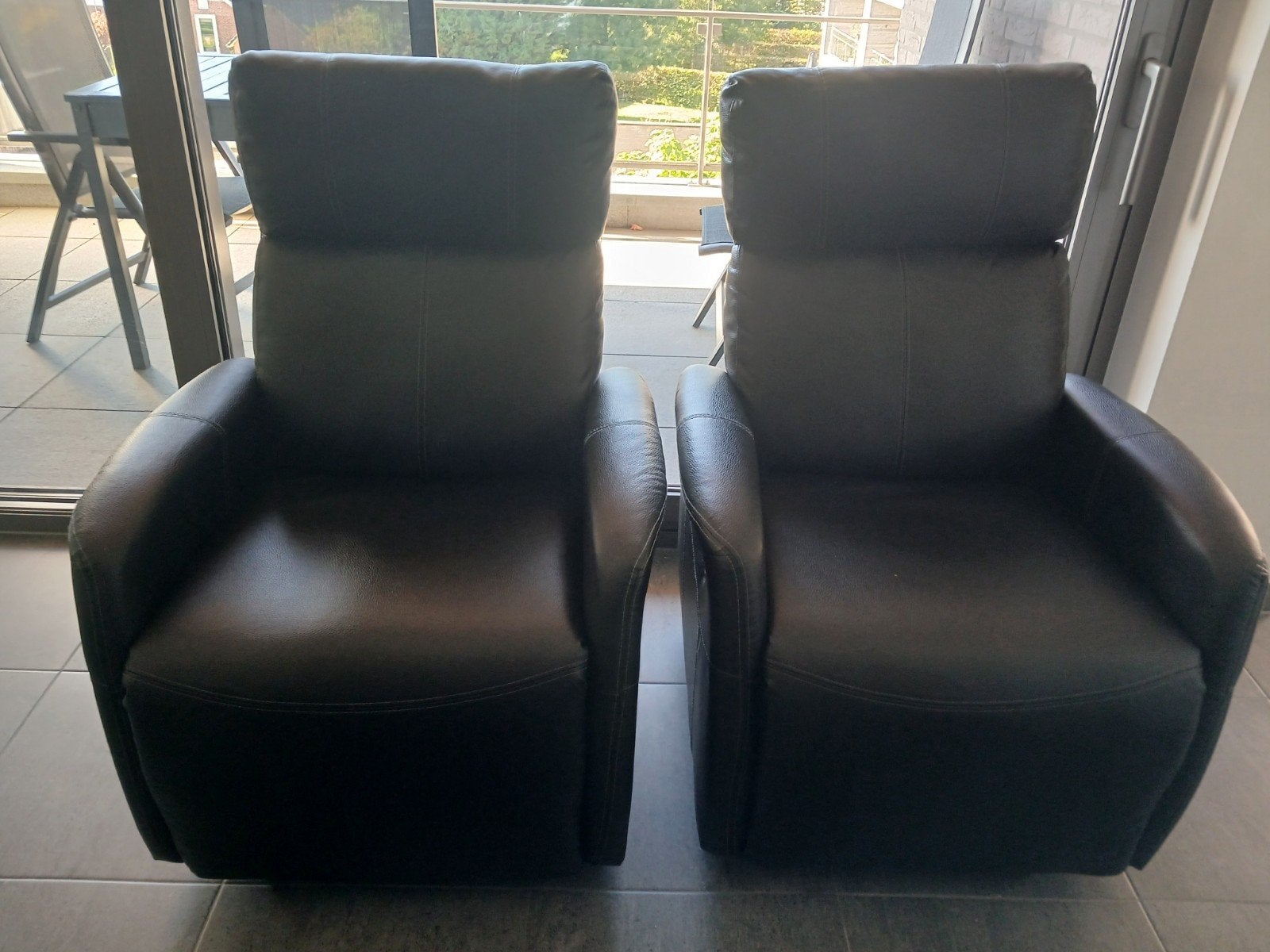 2 leren relax zetels., Huis en Inrichting, Ophalen, Zo goed als nieuw, Leer, Modern