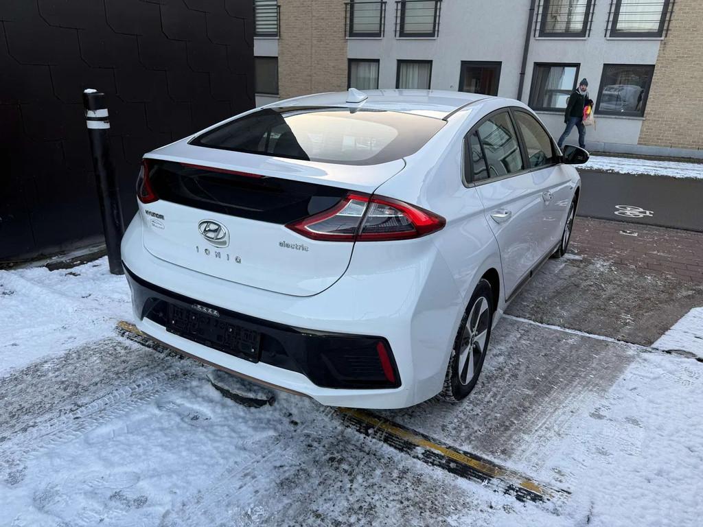 Hyundai IONIQ EDITION EXECUTIVE (bj 2018, automaat), Auto's, Automaat, Gebruikt, Leder, 5 deurs