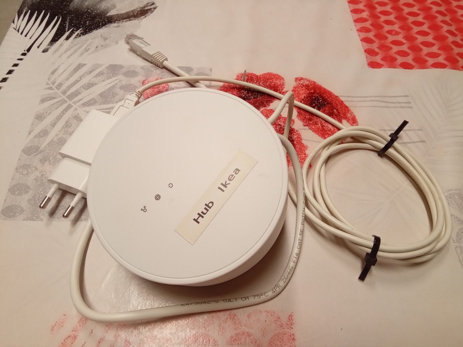 Ikea Tradfri gateway avec ses câbles, Ophalen of Verzenden