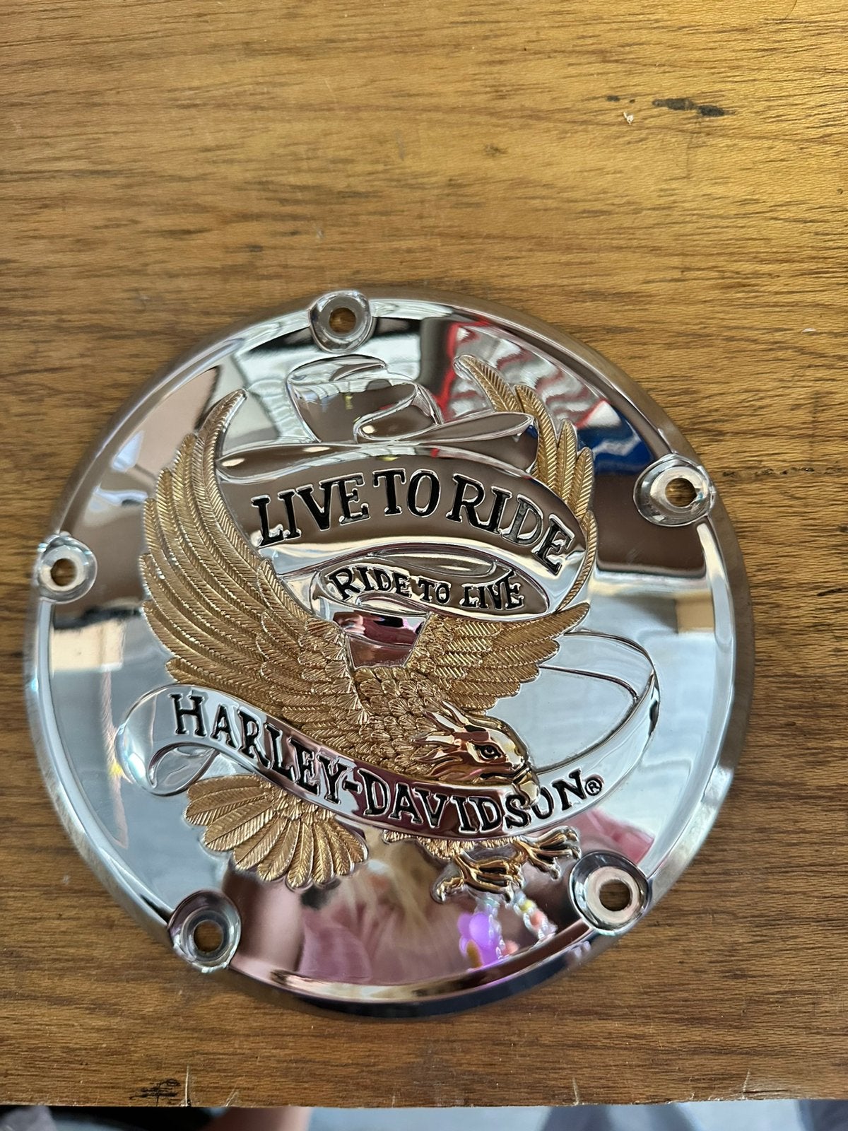 Harley Davidson derby cover, Enlèvement