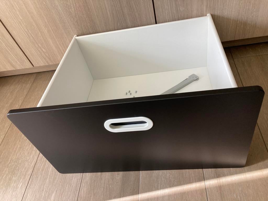 Tiroir Ikea Stuva Fridits noir haut - 2 disponibles, Bricolage & Construction, Casiers & Boîtes, Comme neuf, Enlèvement