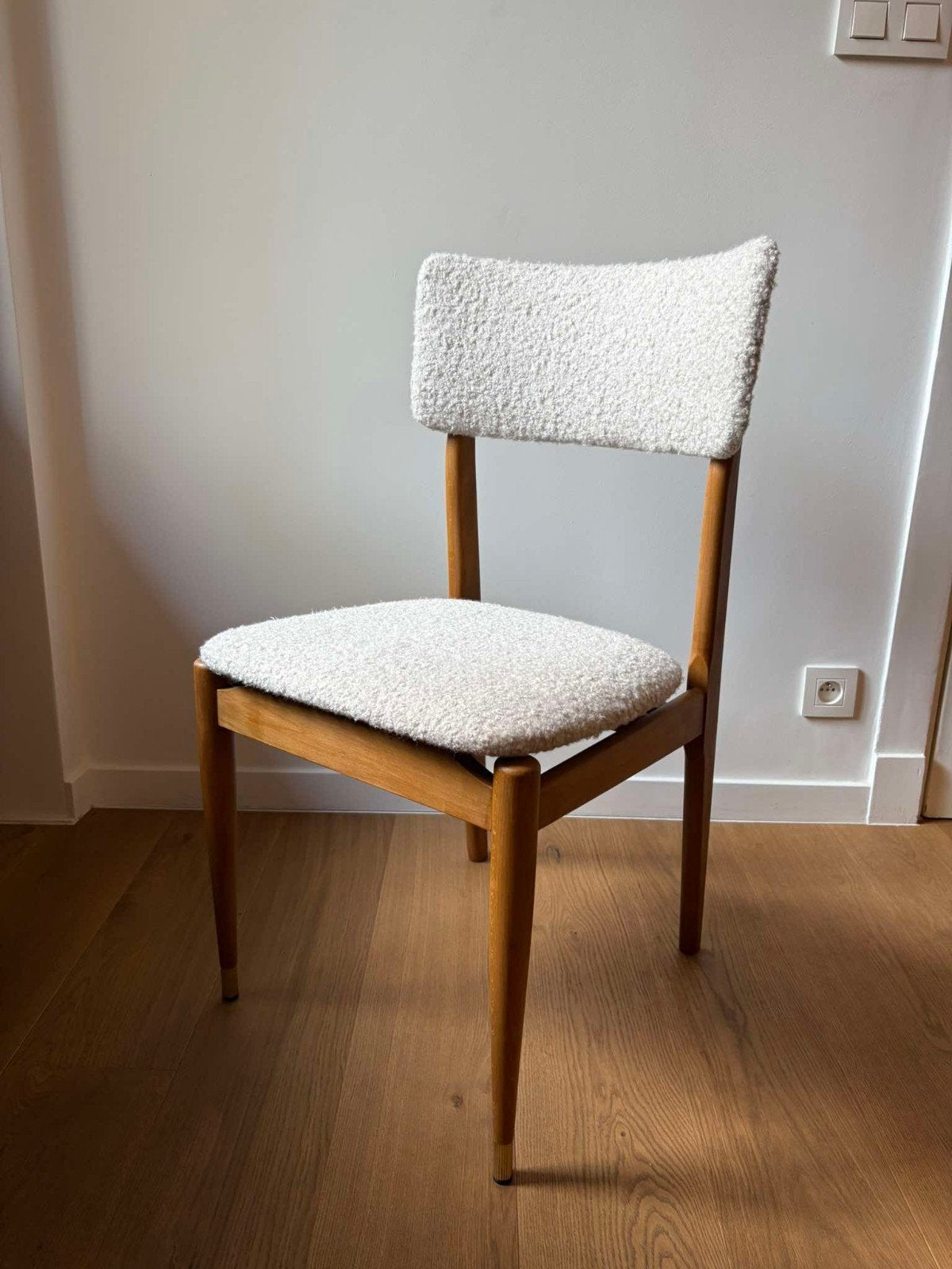 Set de 4 chaises en bois et bouclettes, style scandinave, Antiquités & Art, Enlèvement