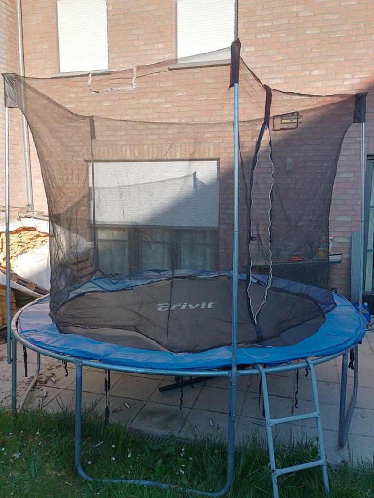 TRAMPOLÍN /Braine lAlleud, Kinderen en Baby's, Speelgoed | Buiten | Trampolines, Ophalen