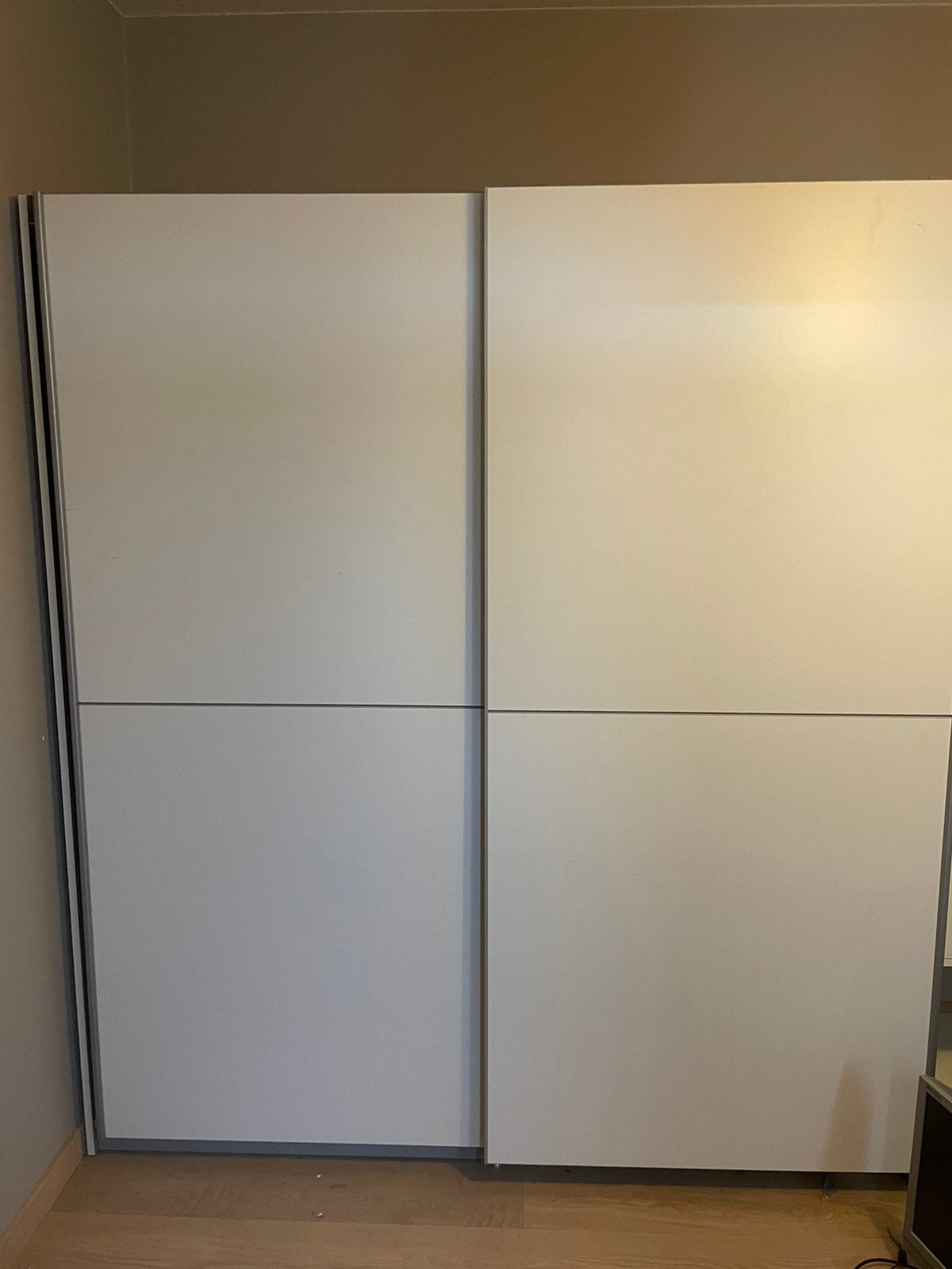 GRATIS! Kast met schuifdeuren, 170x190cm, Ophalen, Gebruikt, 150 tot 200 cm, 150 tot 200 cm