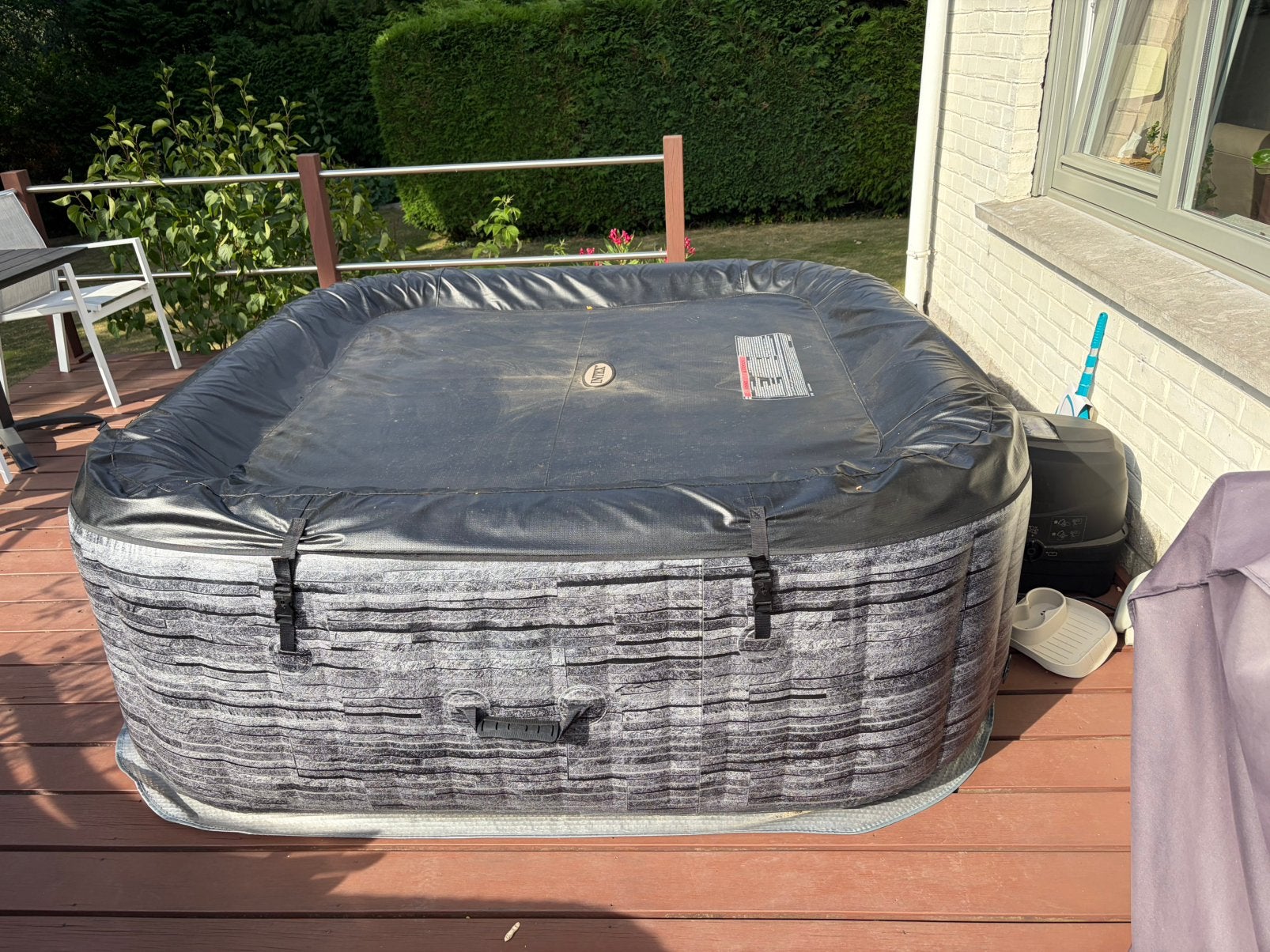 SpaINTEX Greystone DeluxeCarré 6 places Wi-Fi & Écostérilisa, Jardin & Terrasse, Enlèvement, Comme neuf, Tapis de sol