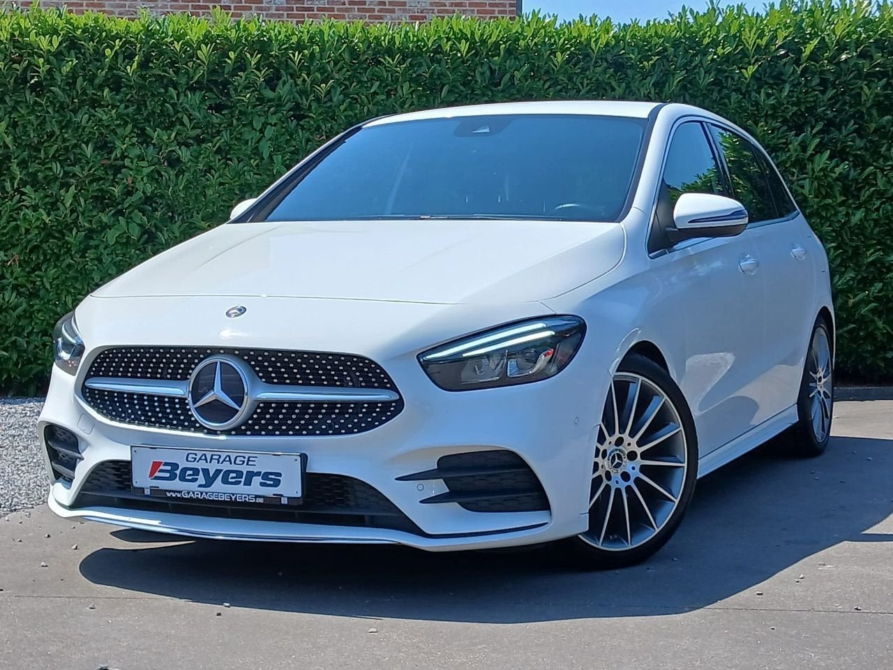 Mercedes-Benz B-Klasse B150 B 180 AMG Line Automaat 136PK, Auto's, Mercedes-Benz, Start-stop-systeem, Gebruikt, 4 cilinders, 136 pk