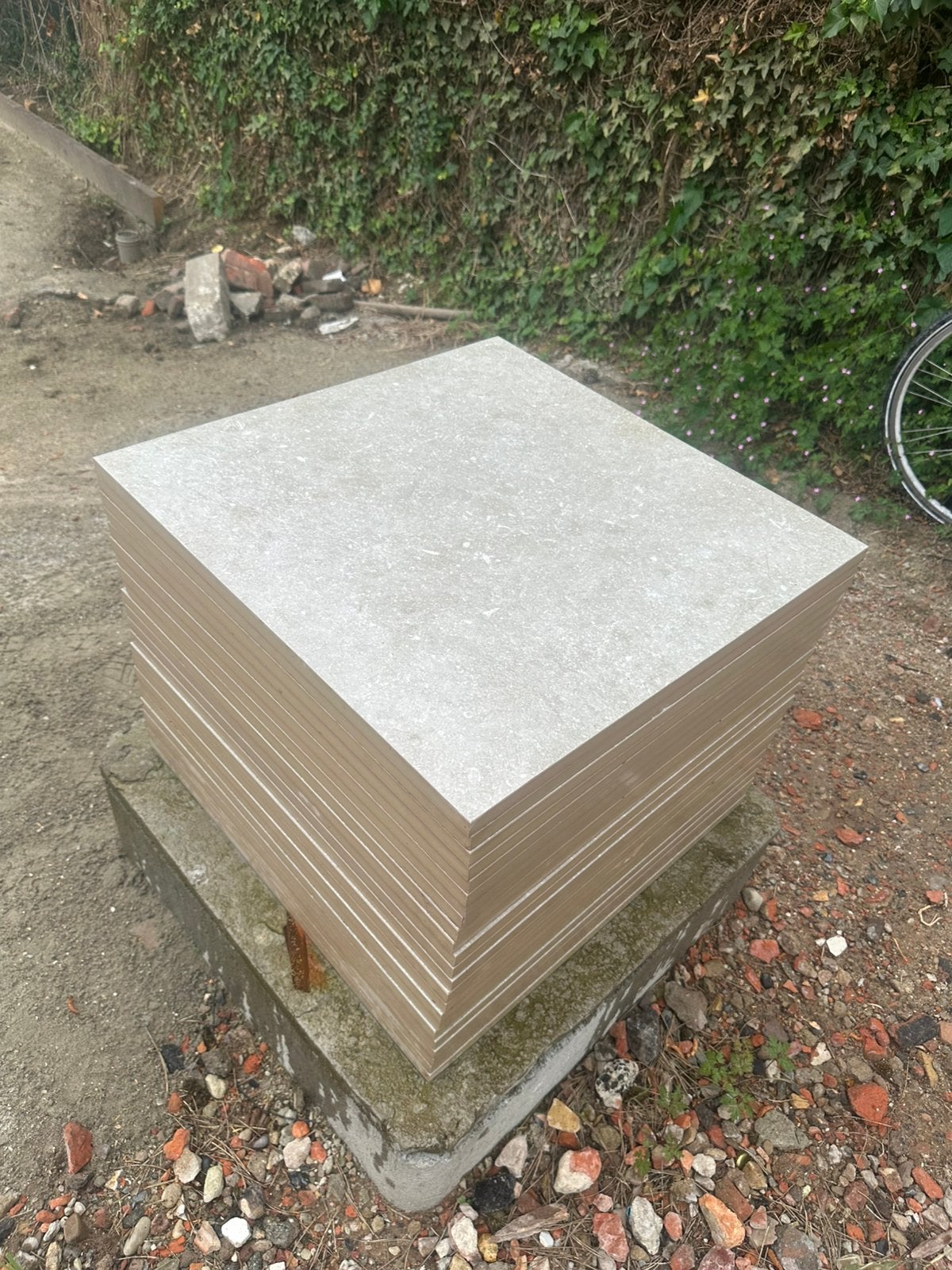 Buiten tegels 60x60x2, Ophalen
