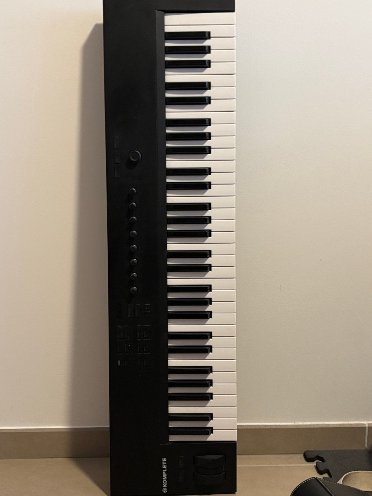 Clavier Midi NI Komplete Kontrol A61 + NI Komplete Audio 1, Musique & Instruments, Enlèvement ou Envoi, Utilisé