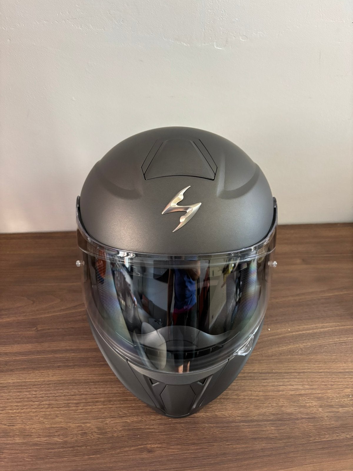 Motorhelm scorpion + handschoenen, Motoren, Ophalen, M