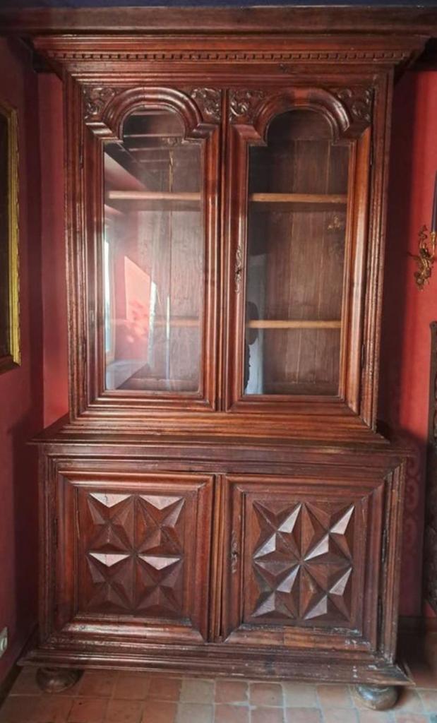 Buffet deux corps d'époque, de style Louis XIII, Ophalen
