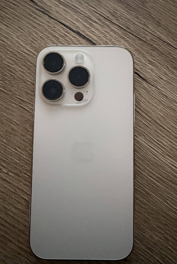 Iphone 14 pro - wit - 128gb (incl. 14 verschillende hoesjes), Télécoms, Téléphonie mobile | Apple iPhone, 128 GB, 77 %, Comme neuf