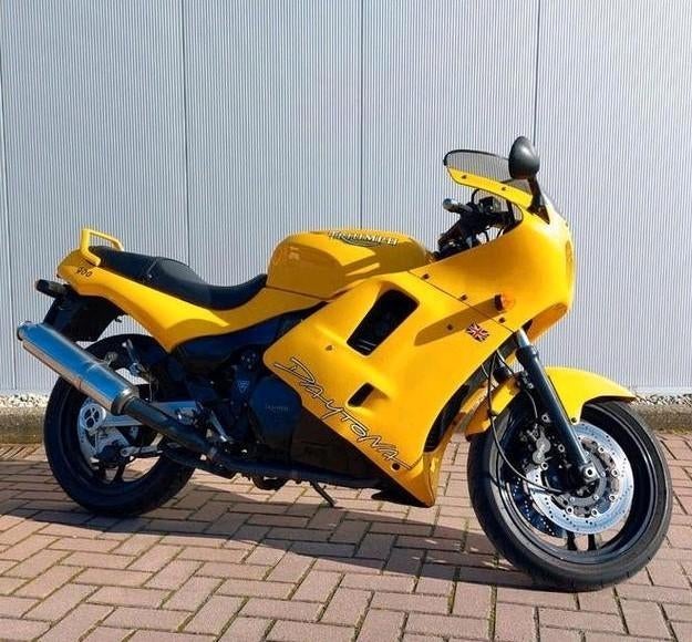 Triumph Daytona 900 T300 |  1993 | Oldtimer inschrijving!, Motoren, Motoren | Triumph, Particulier, Sport, meer dan 35 kW, 3 cilinders
