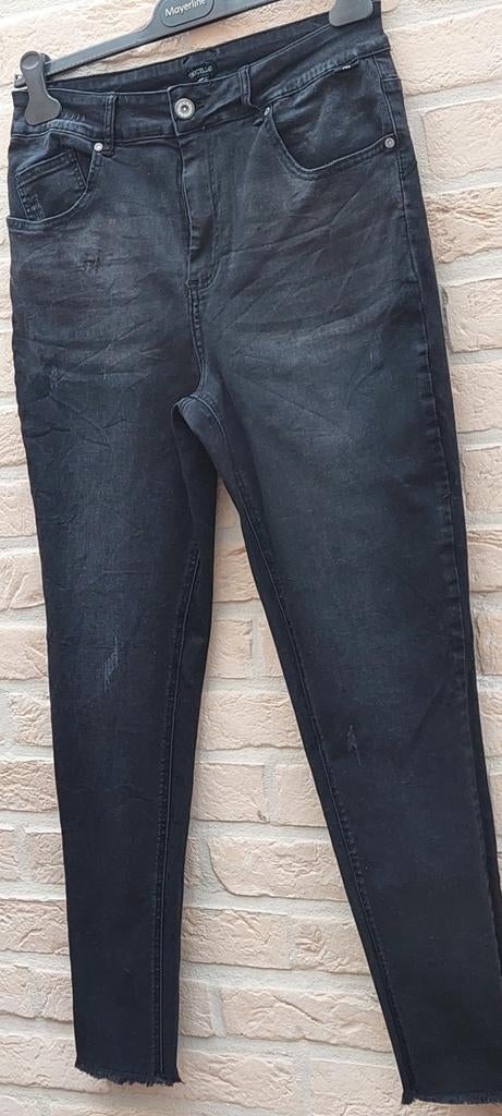 Broek maat 46 exxcellent, Kleding | Dames, Grote Maten, Overige kleuren, Ophalen of Verzenden, Zo goed als nieuw, Exxcellent