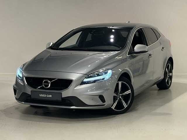 Volvo V40 D2 Sport Edition + Pano dak/trekhaak, Autos, Argent ou Gris, Achat, 87 kW, Euro 6
