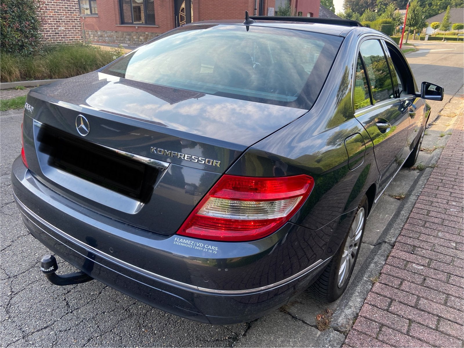 Mercedes c180 AUTOMATIQUE ESSENCE, Argent ou Gris, Entretenue par le concessionnaire, Noir, 5 portes