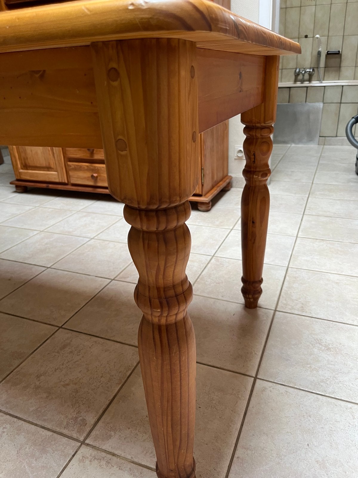 Klassiek grenen eettafel, Ophalen