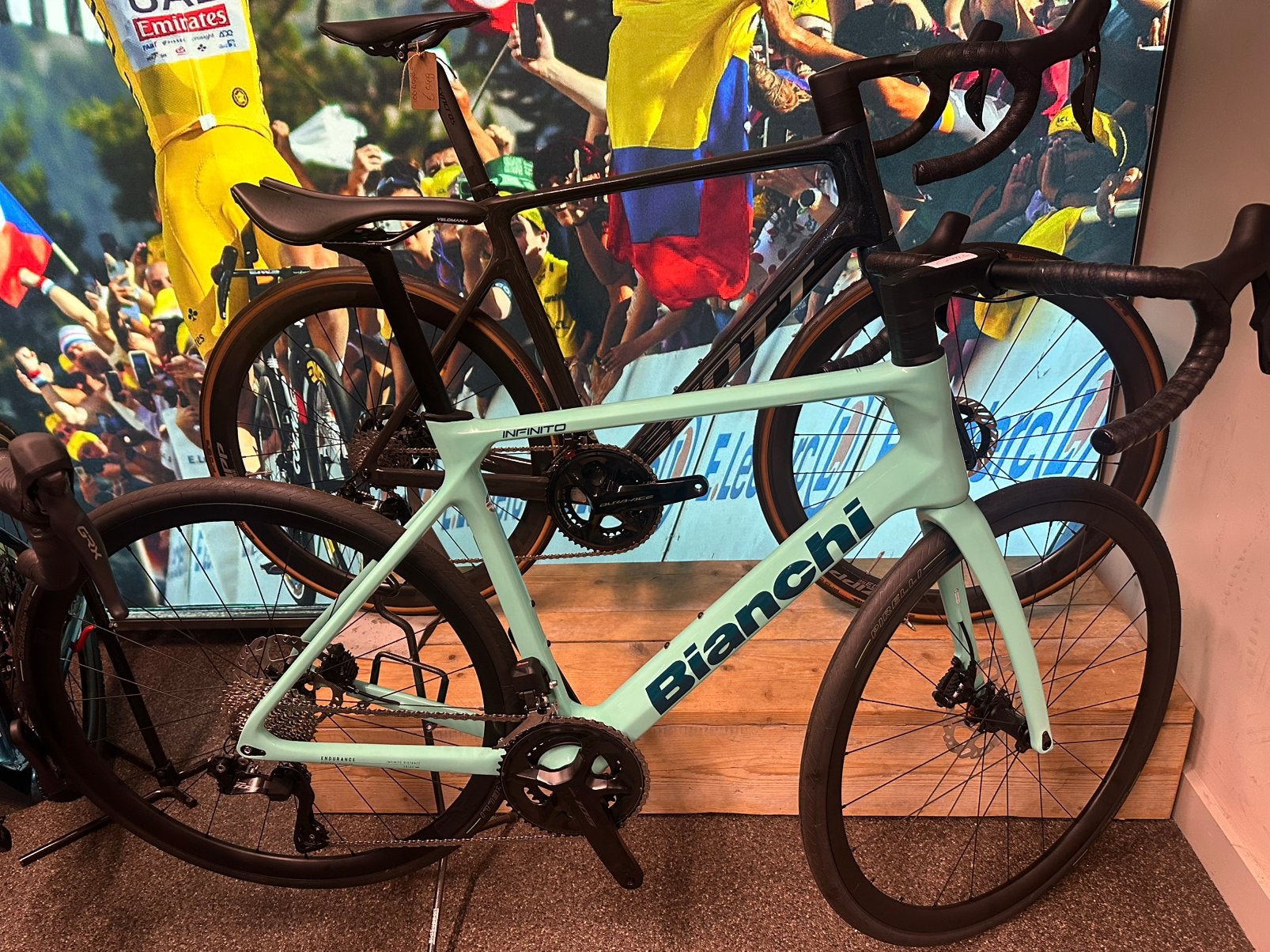 Niriee Bianchi maat 57 nu €2199,- !!, Fietsen en Brommers, Fietsen | Racefietsen, Ophalen, Nieuw
