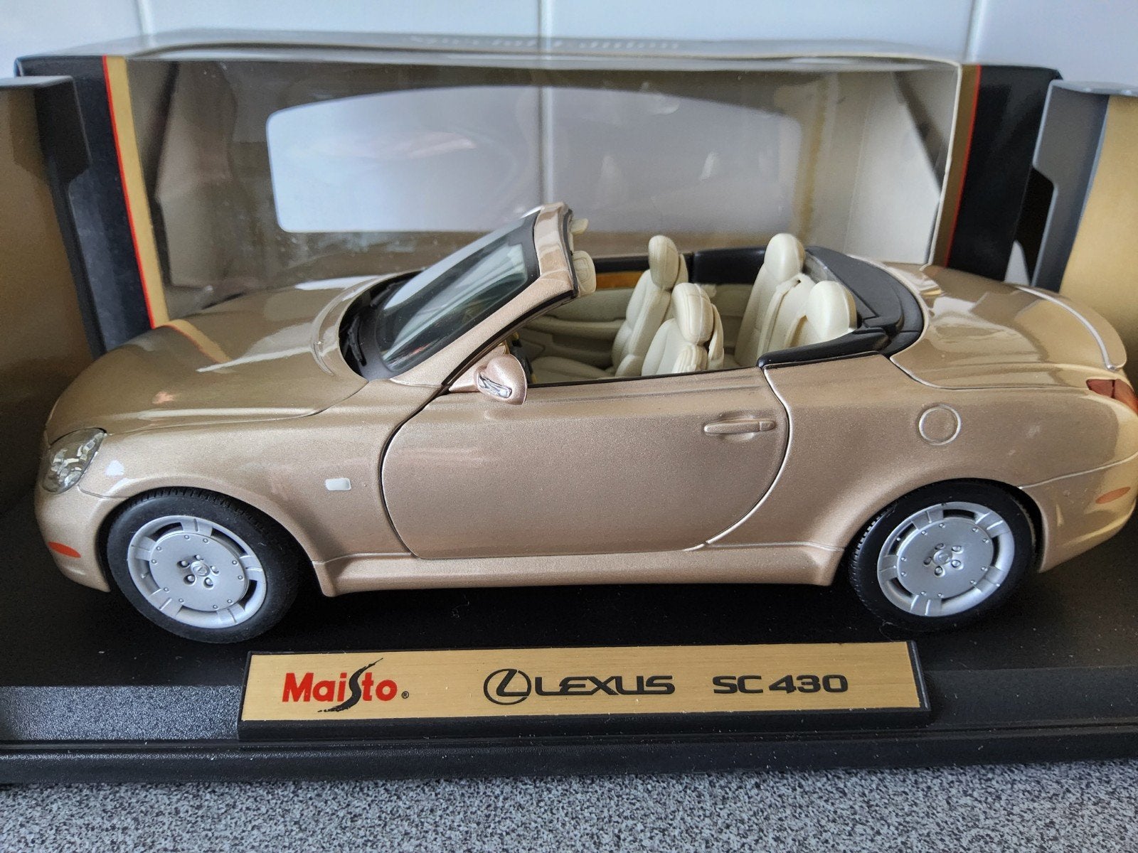 Lexus SC 430., Hobby en Vrije tijd, Modelauto's | 1:18, Ophalen, Maisto