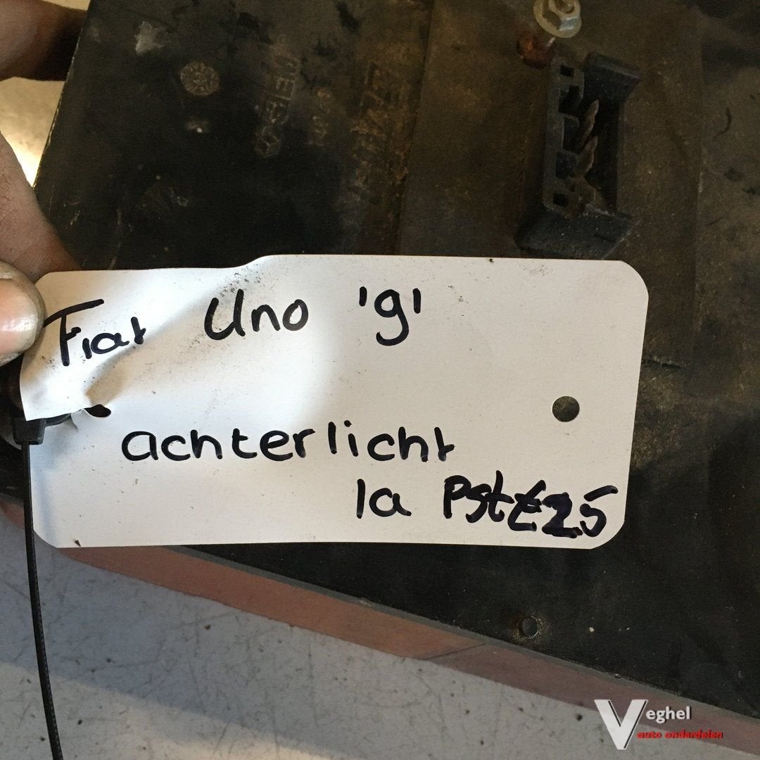 Fiat Uno 1991 Achterlicht Links of Rechts, -, Utilisé, -, -