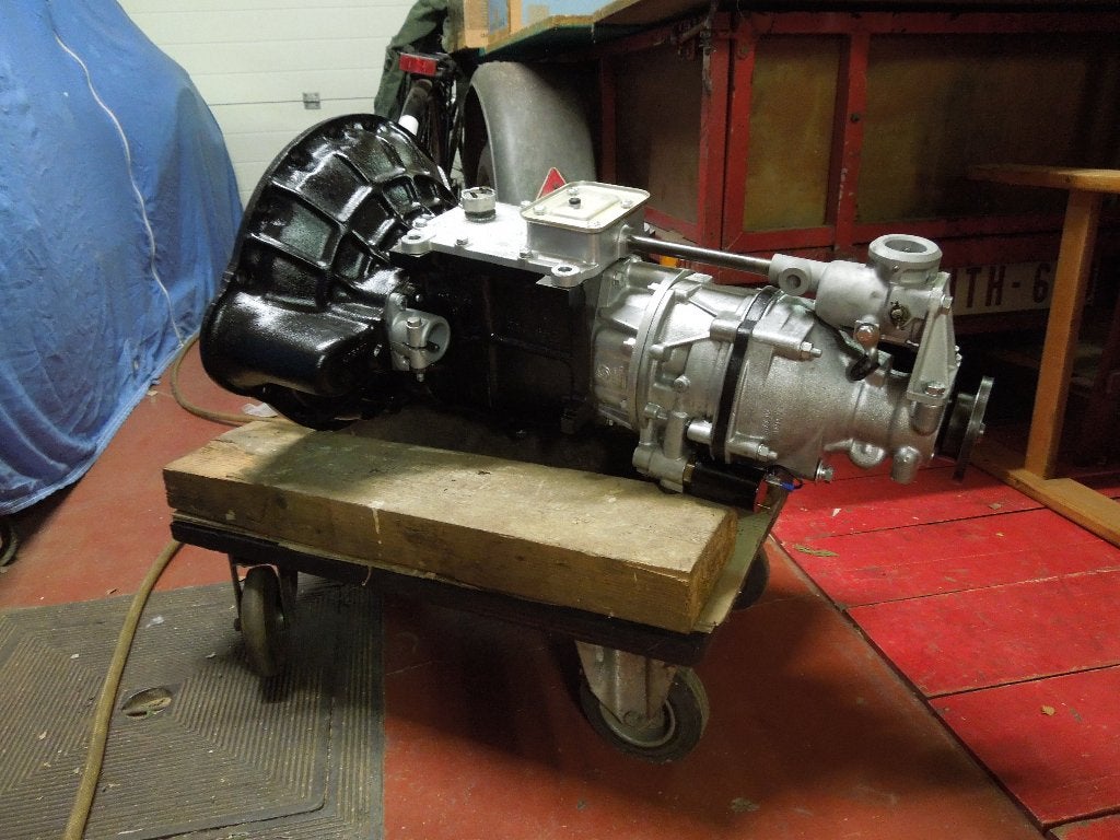 Triumph Spitfire 1500 overdrive gearbox, Enlèvement, Révisé, Pièces Oldtimer ou Ancêtre