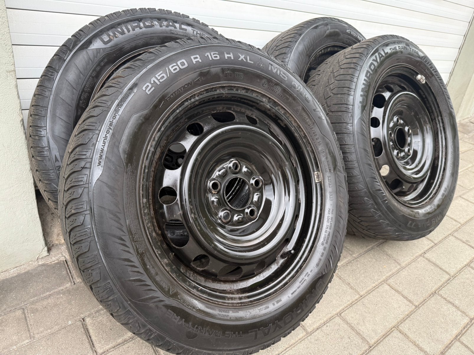 KIT 4 ROUES HIVER 16” – 5x114,3 – 215/60 R16 – UNIROYAL, Autos : Pièces & Accessoires, Pneus et Jantes, 16 pouces, Véhicule de tourisme