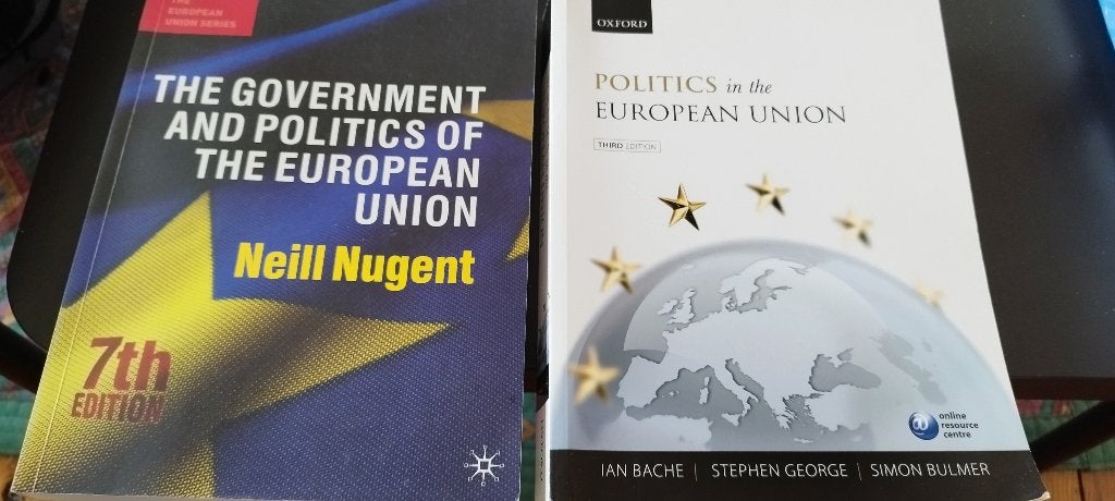 EU knowledge books, Livres, Enlèvement, Utilisé, Ne s'applique pas