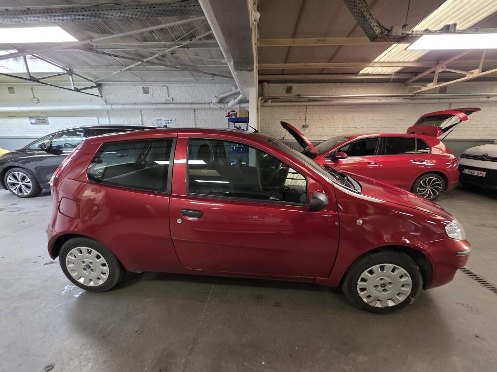 Flat  punto car, Autos, Fiat, Achat, 1370 kg, Boîte manuelle, Noir