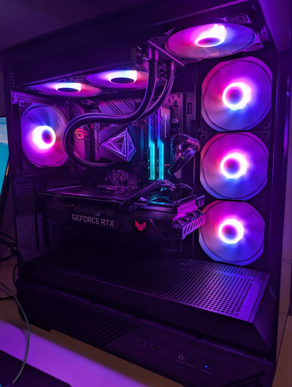 PC GAMER, Comme neuf