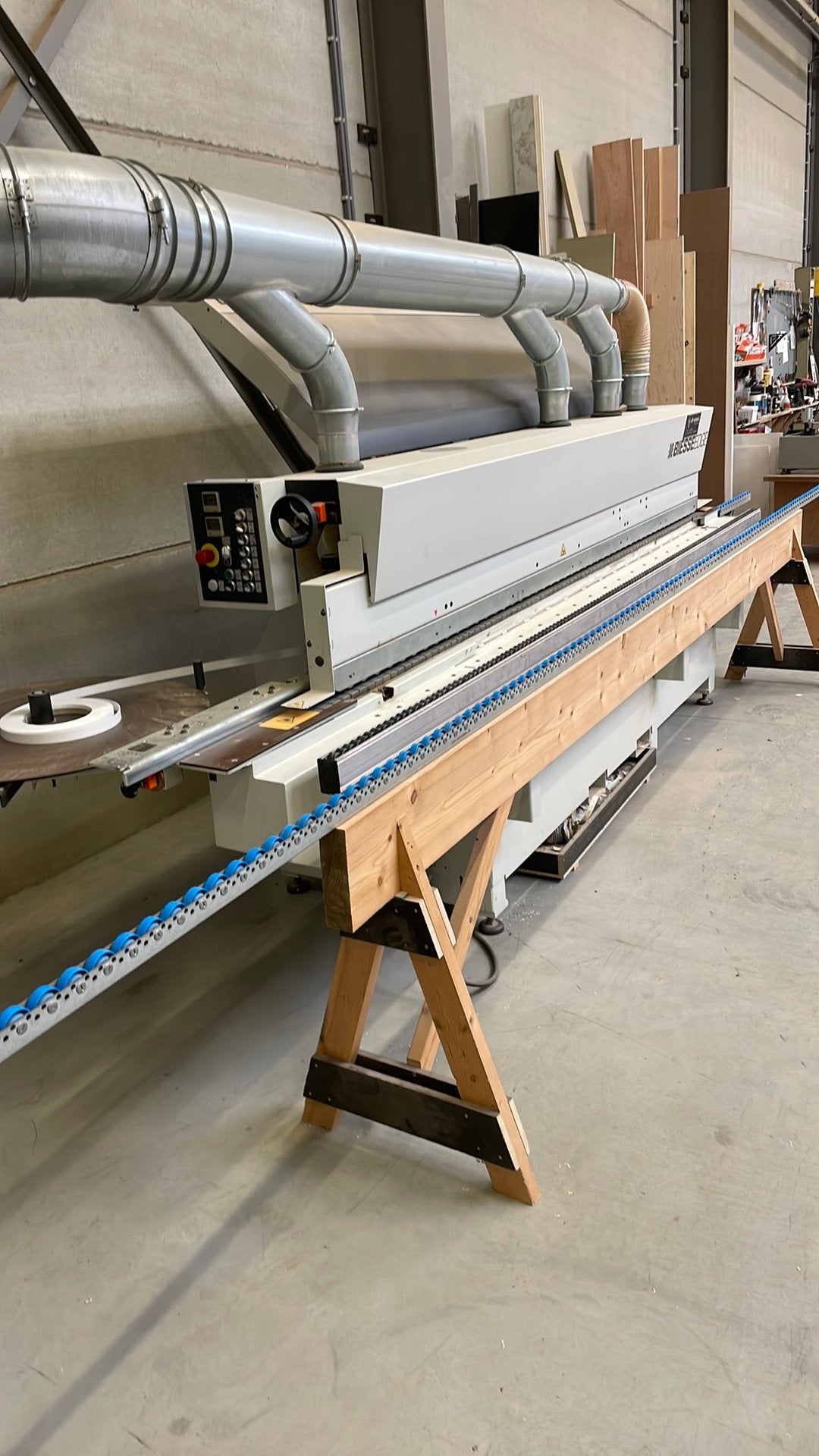 Afplak machine met hoekafronder en afzuiging, Enlèvement, Utilisé