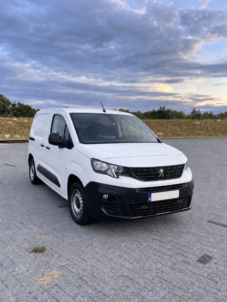 Peugeot Partner Asphalt 100 ch - Cargo léger - BJ 2019, Achat, Boîte manuelle, Noir, Diesel