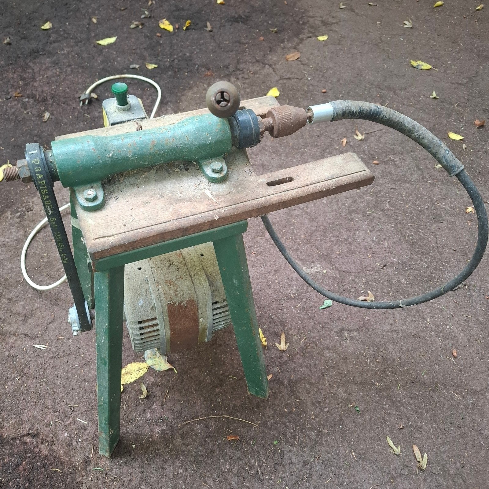 Ancien tour à bois avec flexible., Enlèvement, Utilisé, Tour à bois