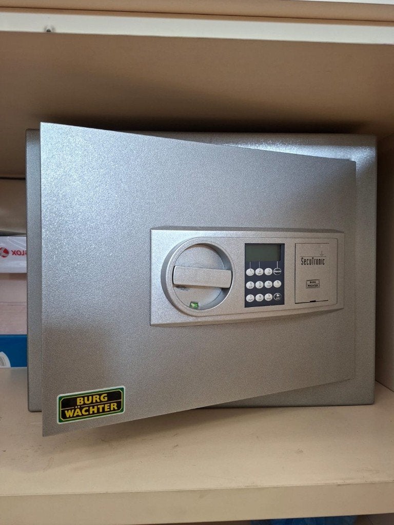 Kluis Burgwachter, Archief en Opbergen, Ophalen, Bureau