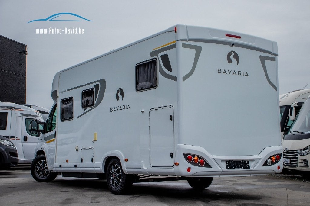 Bavaria T726 Nomad semi-intégré 5 chambres/1 PROPRIÉTAIRE, Caravanes & Camping, Camping-cars, Jusqu'à 5, Siège standard, Fiat