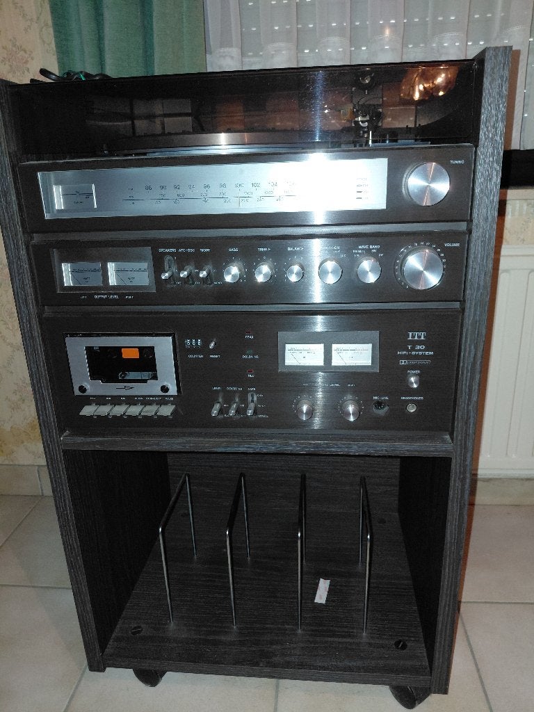 Retro stereoketen ITT, Ophalen