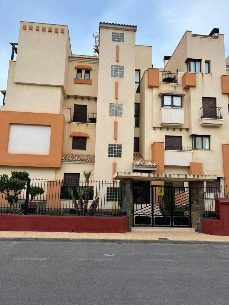 Verzorgd appartement in Lomas de Cabo Roig, Spanje, 2 kamers, 76 m², Lomas de Cabo Roig.