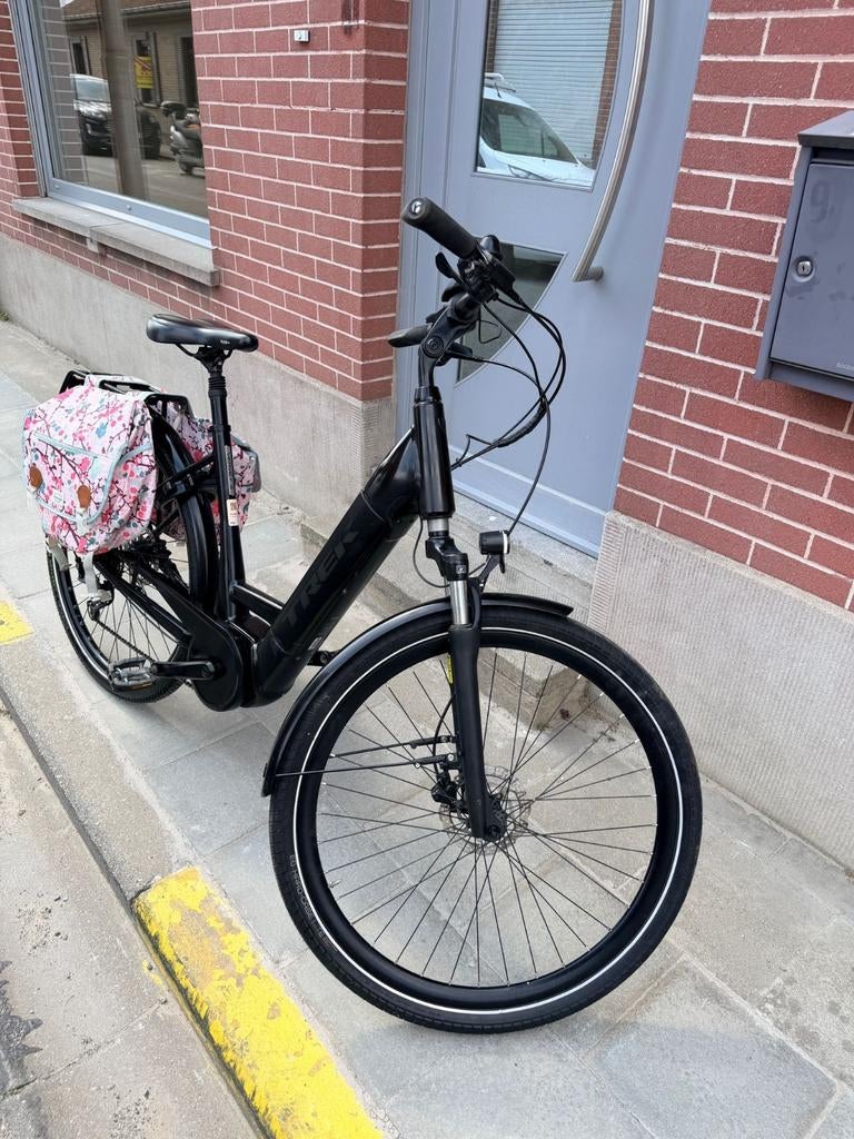 Elektrische fiets Trek Verve+ 3 2022 Bosch Middenmotor – €12, Fietsen en Brommers, Elektrische fietsen, Ophalen of Verzenden, Gebruikt