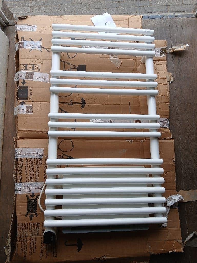 Radiateur sèche-serviettes Zehner Forma Air, Bricolage & Construction, Neuf, Zehner, Enlèvement, 80 cm ou plus