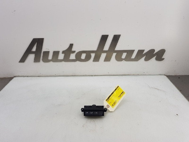 SCHAKELAAR Renault Clio V (RJAB) (01-2019/-) (|259803780R|), Gebruikt, Renault, Peter-Huppertz-Straße 5
51063  Köln, DE, Dialog.deutschland@renault.de