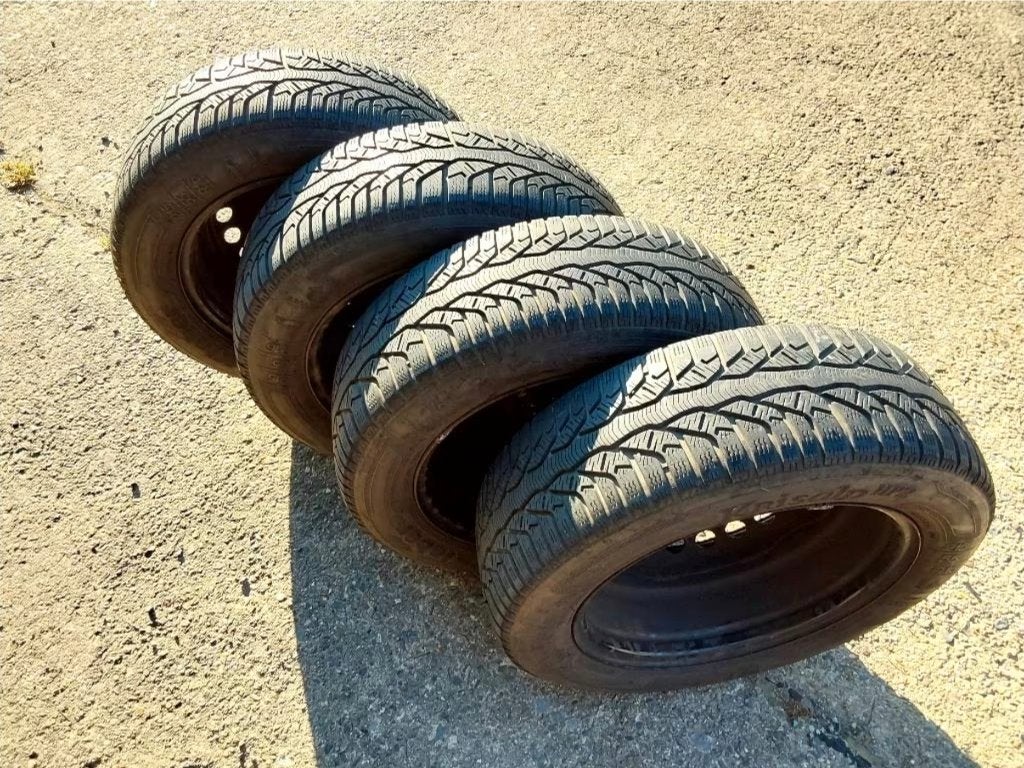 Pneus hiver 215/55-16 avec jantes Ford Focus, Pneus et Jantes, 16 pouces, Enlèvement, Utilisé