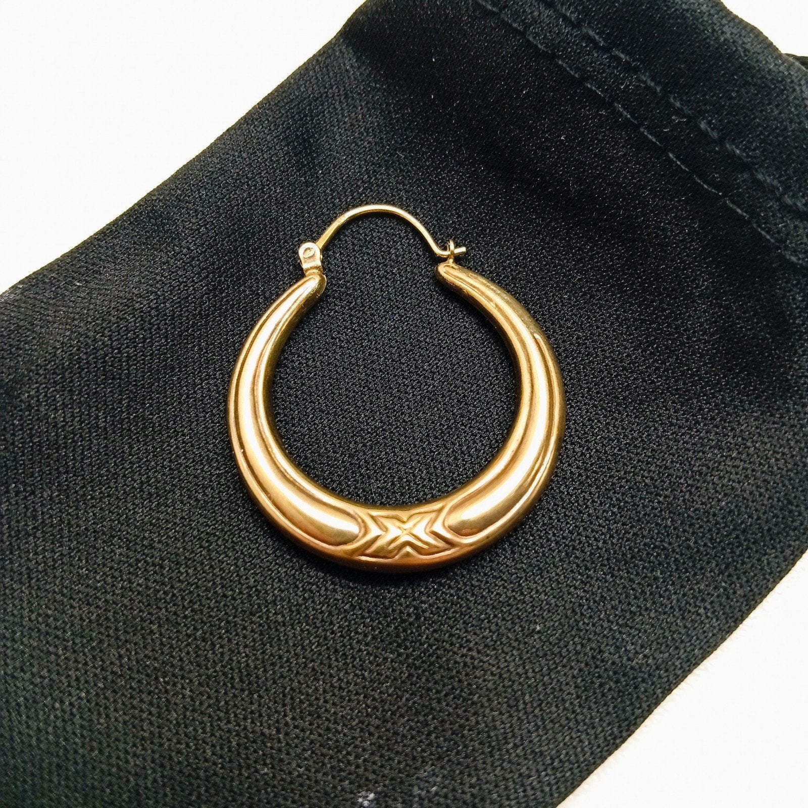 Vintage oorbel in 333 goud, Ophalen of Verzenden, Goud, Goud
