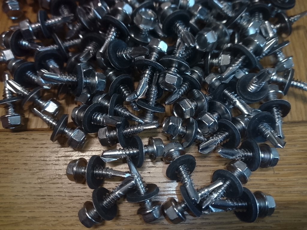 Zelfborende schroef voor gevelbekleding of andere, Ophalen, Schroeven