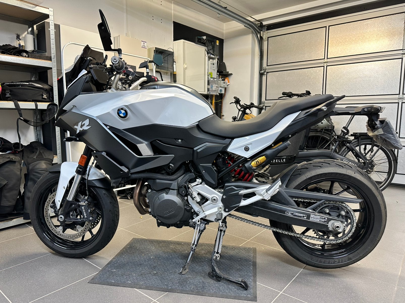 BMW F900 XR | Full Option | 3.643 km | Remus NXT | Topstaat, Motos, Motos | BMW, Tourisme, Poignées chauffantes, 895 cm³, Neuf