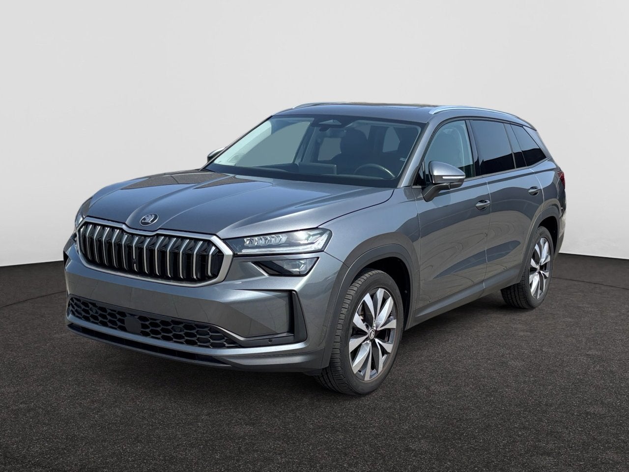 Skoda Kodiaq Kodiaq Selection 1.5 TSI m-HEV 110kW (150ch) DS, Auto's, Kodiaq, SUV of Terreinwagen, Zilver of Grijs, https://public.car-pass.be/vhr/4901b8ce-6650-4a1e-a354-d3067d79093e