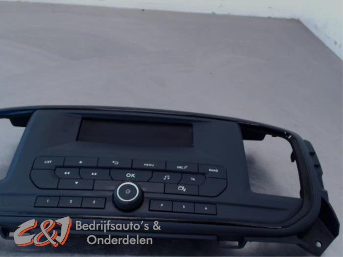 Radio d'un Peugeot Expert, -, 3 mois de garantie, Utilisé, -